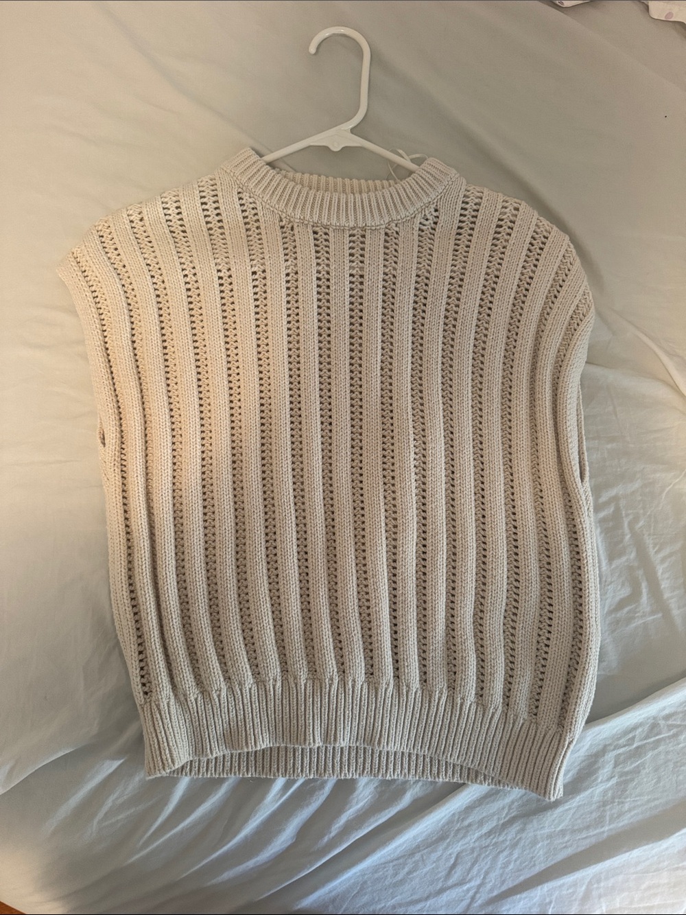 moon & madison Cream Open-Knit Sleeveless Sweater Vest